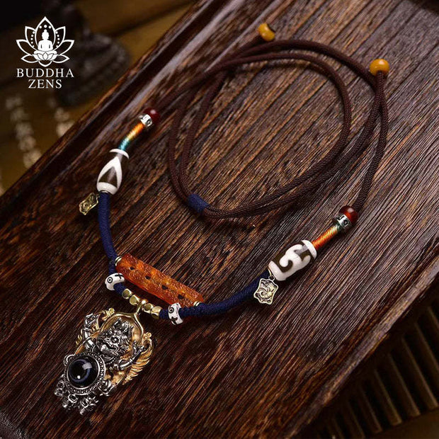 Exquisite Purely Handmade Agate Necklace With Adjustable Collarbone Chain And Dapeng Bird Eye Dzi Beads Pendant Ideal